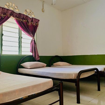 Delimah Guesthouse 쿠알라타한 외부 사진