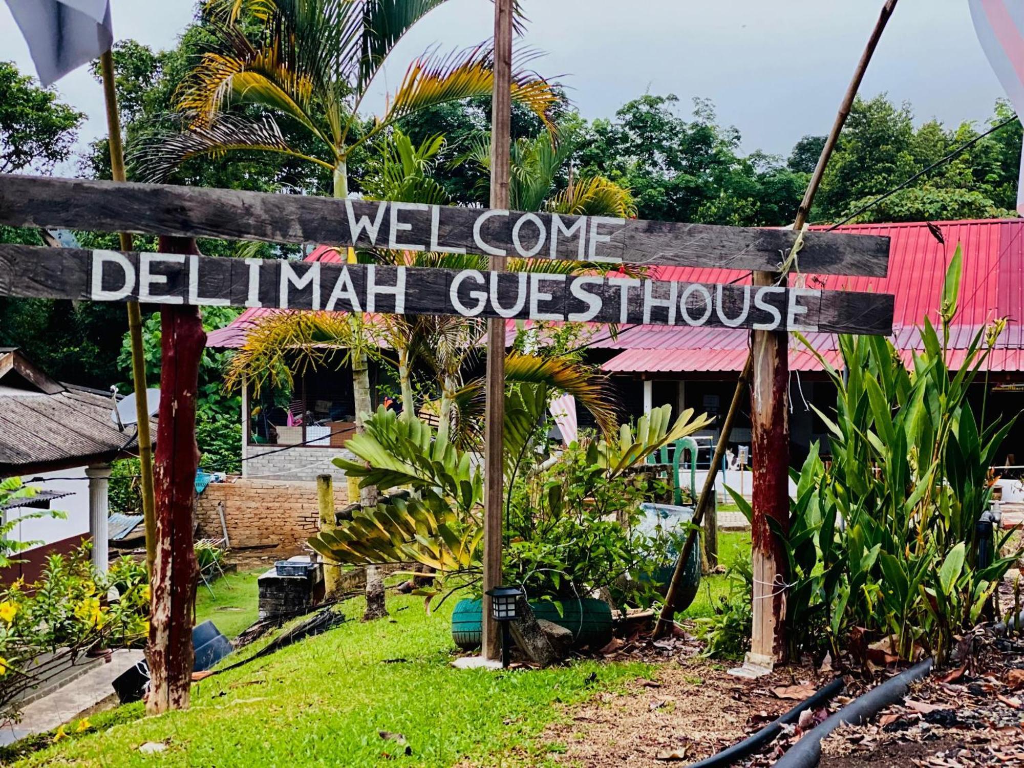 Delimah Guesthouse 쿠알라타한 외부 사진