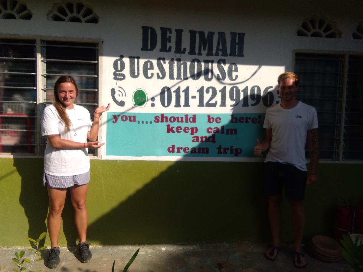 Delimah Guesthouse 쿠알라타한 외부 사진