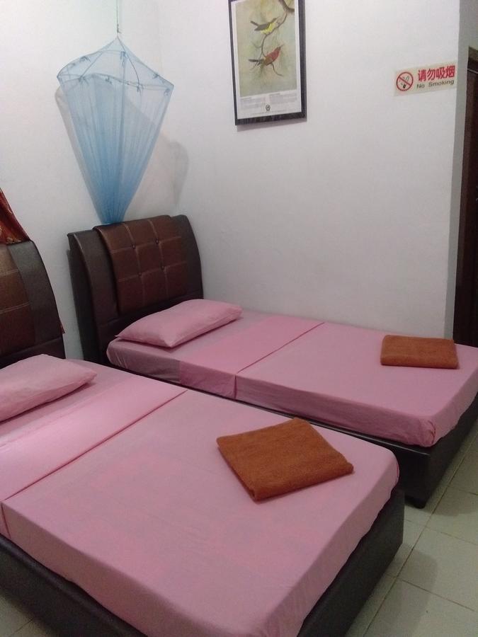 Delimah Guesthouse 쿠알라타한 외부 사진