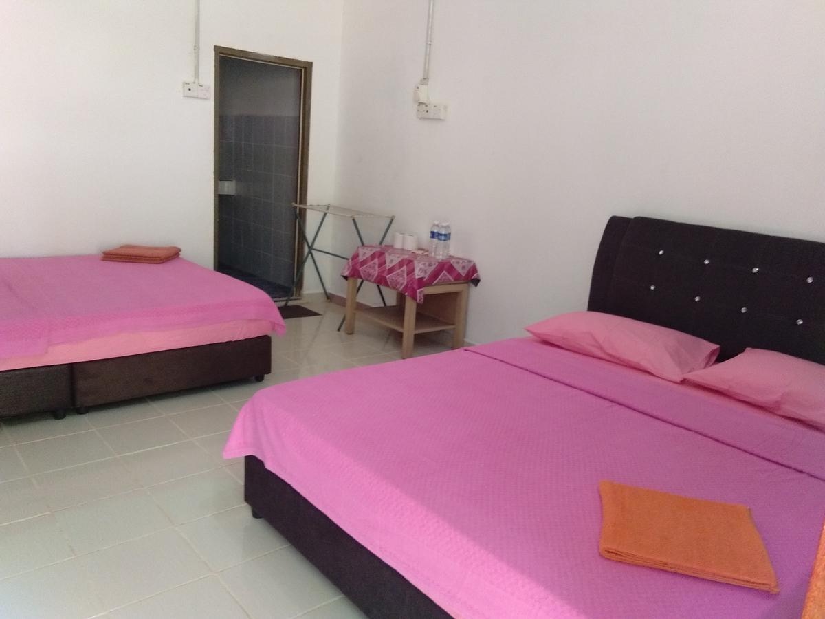 Delimah Guesthouse 쿠알라타한 외부 사진