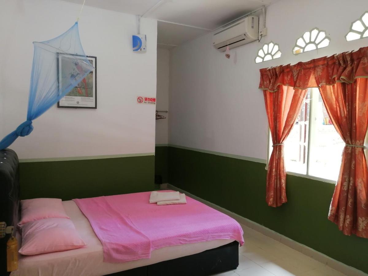 Delimah Guesthouse 쿠알라타한 외부 사진